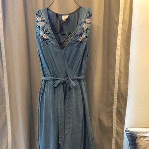 Knox Rose floral denim dress - Brand New